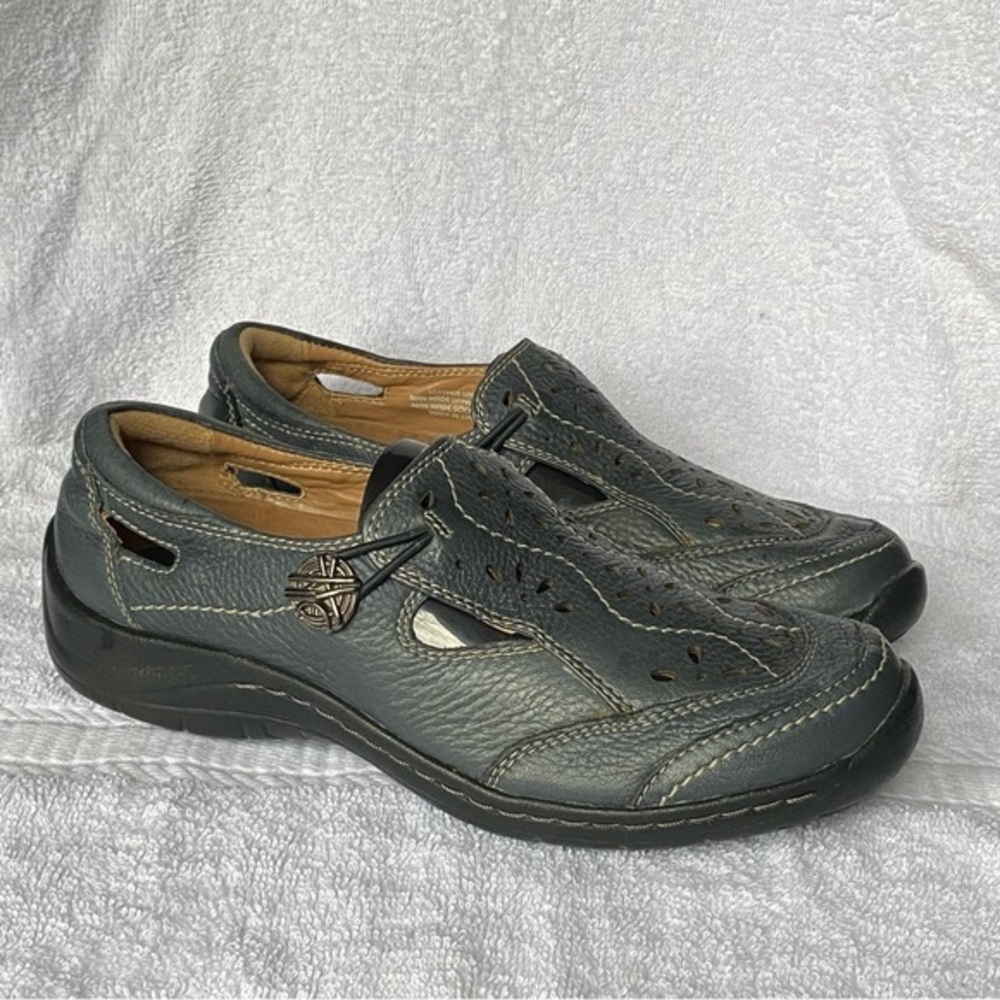 Earth Shoes Women’s Size 6.5B Woodland Navy Slip On